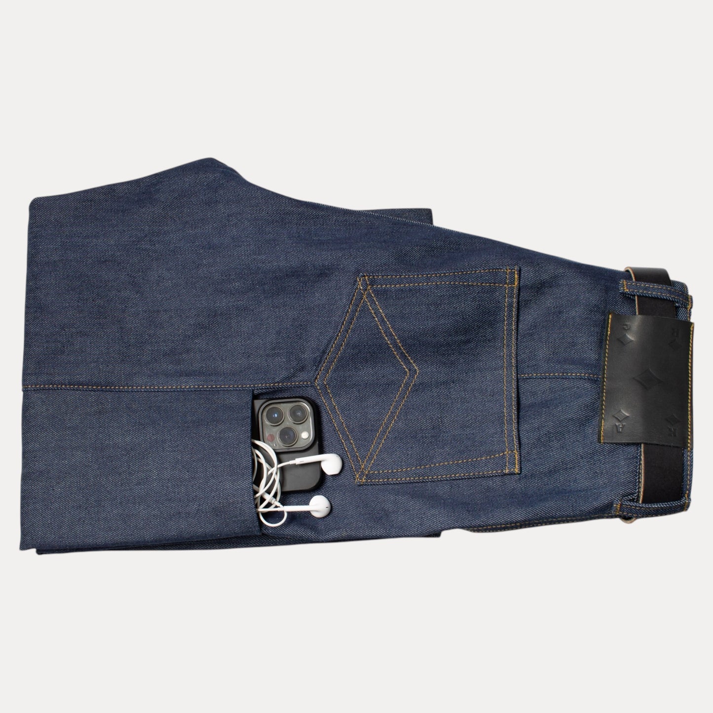 Amulet pleated Holster Selvedge Denim (Indigo)